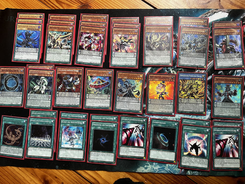Yugioh buntäugig pendel - pendel, deck