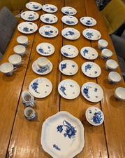 ROYAL COPENHAGEN # blaue Blume # geschweift # edles Kaffeeservice # 35 Teile 