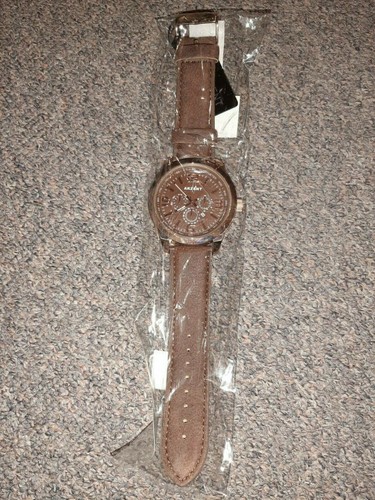 Herrenarmbanduhr von akzent - von,