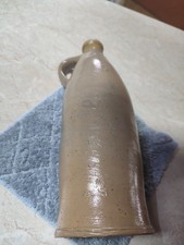 uralte Steingut Henkelflasche