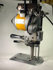 Hoogs KM5-T Stossmessermaschine Zuschneidemaschine