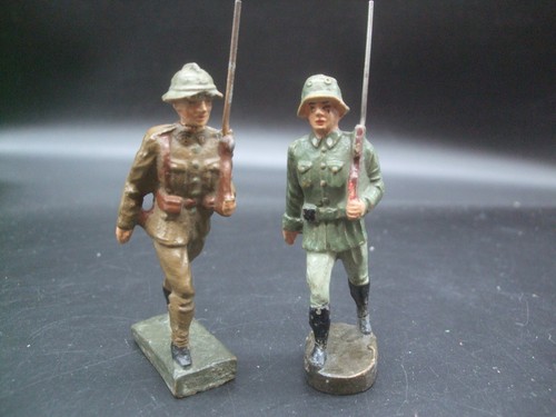 Soldaten einer davon von - 2,