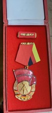 Orden DDR Banner der Arbeit 3. Stufe, im original roten Verleihungsetui