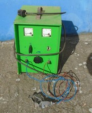 Ladegerät Batterieladegerät DDR 2-24 V Top Garage Loft Industrie chic Funktion !