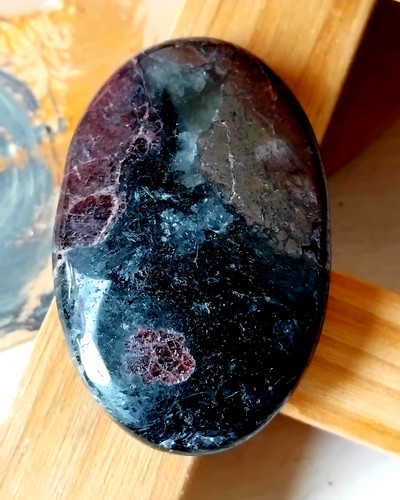 Großer granatamphybol - ◈,