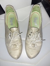 grauweiß Schuhe Damen Größe 38 Marke: Tiggers grau, Elfenschuhe :)