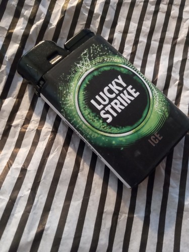 Lucky strike feuerzeug lighter - lucky,