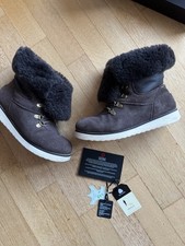 Australia Luxe Collective Yael Stiefel  echtes Lamm Schaffell mit Umschlag Boots