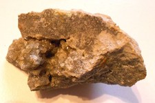 Quarz Natur in Genese Harz   Y515 Schau mal durch !??Lesen !