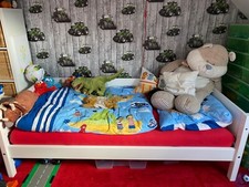 bett 90x200 mit lattenrost und matratze