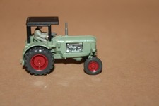 Wiking 1:87 Traktor Deutz-Schlepper mit Dach Fahrer 38d Resedagrün  (K46)