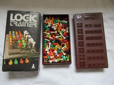 SUPER-CODE-Logic-Trainer-Plasticart-DDR- Denk-Logik-Spiel