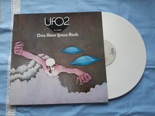 UFO 2 Flying One Hour Space