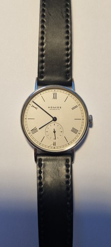 Nomos glasboden modell - ,