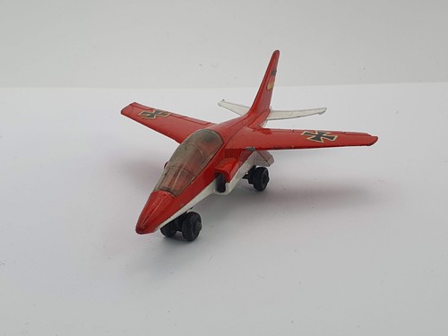 Alpha jet matchbox 100 rot - matchbox, 1/100