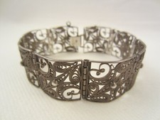 ARMBAND FRIESENSCHMUCK