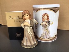 Goebel Jahresengel 2024 - Von Herzen - Engel -Walnuss - limitiert - Weihnachten