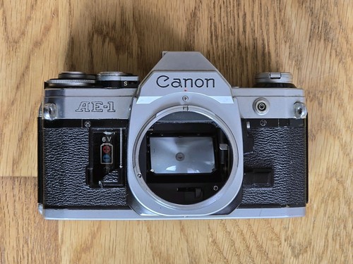 Canon body - ae-1,