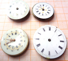 4 antike Damen Taschenuhrwerke