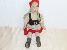 Alte Stoff Puppe mit Tracht