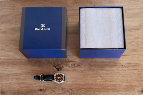 Grand seiko sbgv243 - seiko,