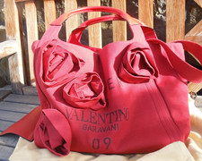 VALENTINO GARAVANI Modell