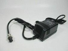 Power adapter F4 / F7 FOR