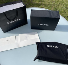 CHANEL Schultertasche schwarz