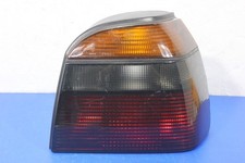 VW Golf III Rückleuchte HELLA 1E0 945 096 A rechts,glasklar, grau, Rot