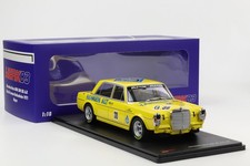 1:18 Mercedes-Benz AMG 300 SEL