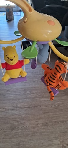 Winnie pooh mobile - pooh, musik)