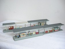 TT79* SPUR H0 Konvolut Bahnsteig mit viel Figuren gebaut