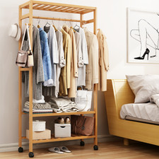 Offen Kleiderschrank auf