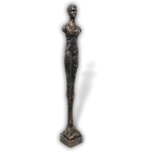 Skulptur eisenfigur frau figur - eisenfigur,
