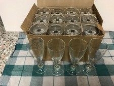 16 Sektkelche 0,1l Volumen