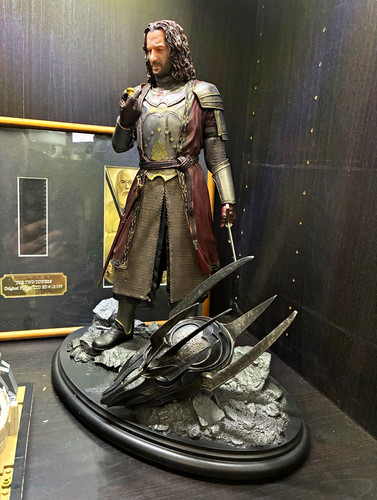 Weta isildur statue - weta,