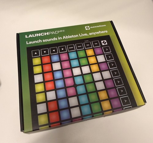 Novation launchpad mini - mk3, |