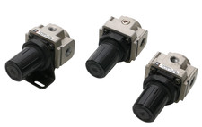 3x SMC Druckluftregler |