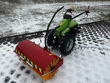 Kehrmaschine freikehrend für