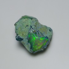 Premium polierter schwarzer äthiopischer Opal grober 23,05 kt Opal Edelstein ...