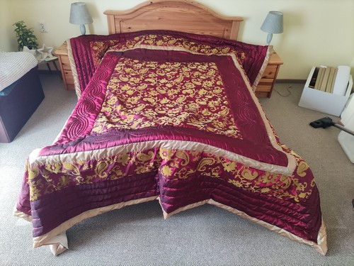 Gesteppte tagesdecke rot lila - gesteppte,