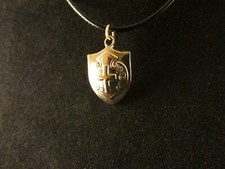 Ritter Schild Anhänger mit Kette 24 Karat Vergoldet Märchen Ritter Rüstung