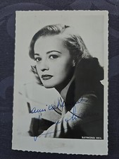 JEANNE MOREAU signed Autogramm