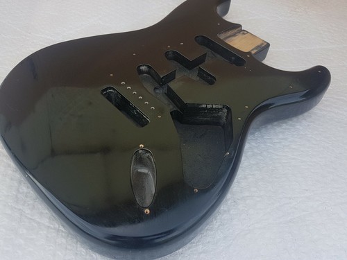 Fender stratocaster body - fender,