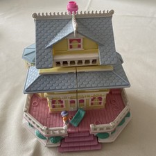 Polly Pocket Bluebird Clubhouse Club Haus 1995 mit einer Figur