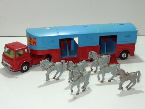 Corgi 1130 chipperfields - 1130,