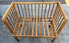 Beistellbett ohne Matratze