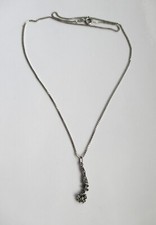 Silver chain with pendant
