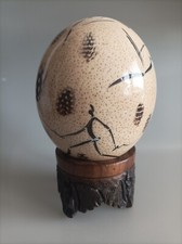 schön bemaltes Straußenei aus Südafrika mit Holzständer Elefant (3 Köpfe)