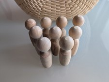 35 Holzfiguren aus Buche, unbehandelt, zum Basteln H 10, D 3 cm